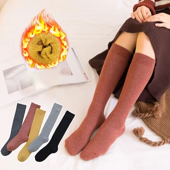 Nový Rok Ponožky 2021 Candy Farby Žien Froté Ponožky Harajuku Karikatúra Roztomilý Sladké Plus Velvet Hrubé Stovepipe Kolená Vysoké Ponožky Dary
