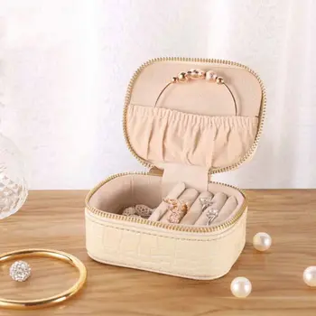 Jednoduché Šperky Box Faux PU Kožené Náušnice, Náramok, Náhrdelník Skladovanie Európsky Štýl Prenosné Cestovný Organizér na Šperky