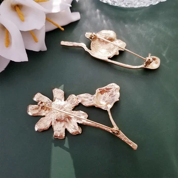 Kvet Brošňa pre Ženy, Módny Dizajn Tulipán Orchidea Klopě Pin Batohy Odznak Svadby Kancelárske Party Doplnky, Šperky