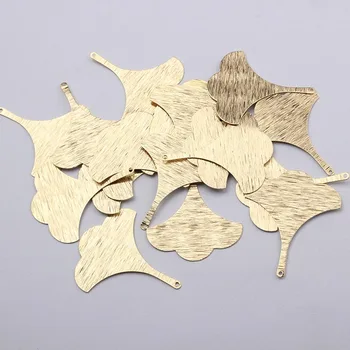 10pcs Ginkgo biloba Leaf Prívesok Charms Textúrou Mosadz Listy zobrazili kľúčové tlačidlá Pre DIY Náušnice Náhrdelník Šperky Zistenia, Takže 31x37mm