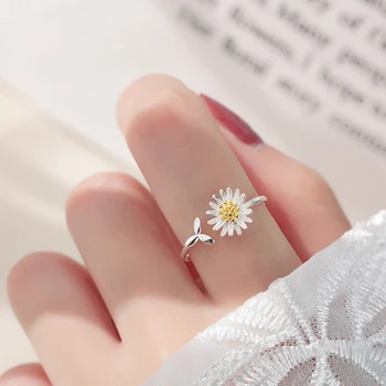 Strieborná farba Roztomilý Daisy Kvet Prst Prsteň Pre Ženy Elegantné Zapojenie Nastaviteľná veľkosť Krúžky Dievčatá Dary